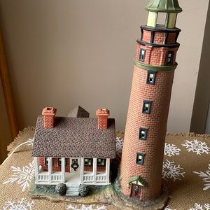 2000 Harborside Village Lighthouse